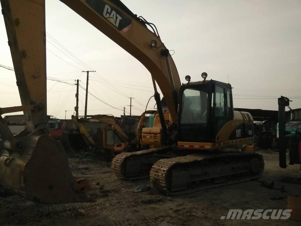 CAT 320 D Гусеничні екскаватори