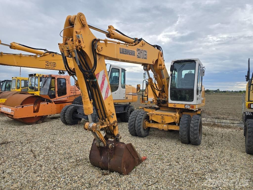 Liebherr A 316 Колісні екскаватори