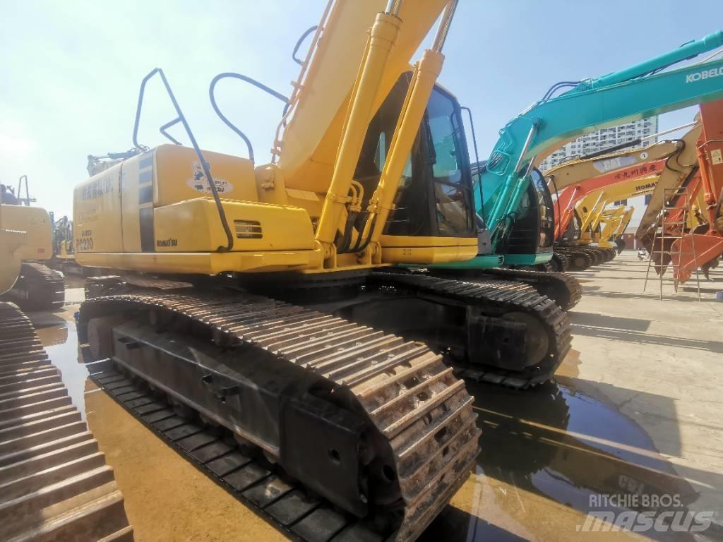 Komatsu PC 200-6 Гусеничні екскаватори