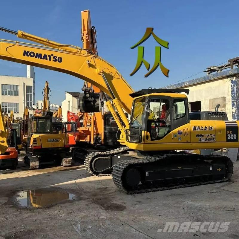 Komatsu PC 300 Гусеничні екскаватори