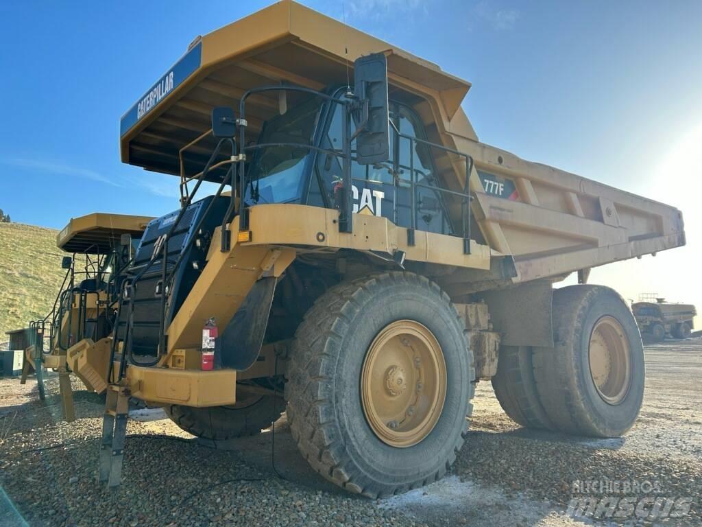 CAT 777F Зчленовані самоскиди
