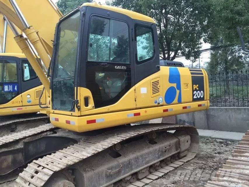 Komatsu pc200-7 Гусеничні екскаватори