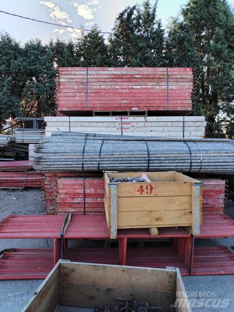  FERMA ECHAFAUDAGE Ліси будівельні, підйомники, вежі-тури