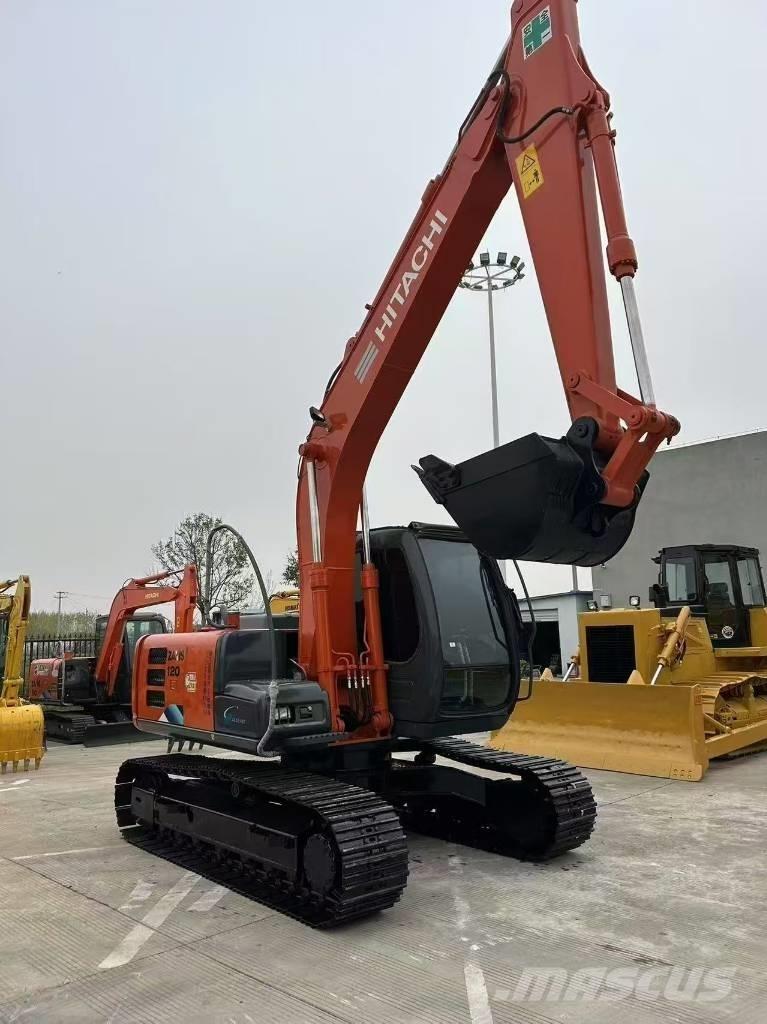 Hitachi ZX 120 Гусеничні екскаватори