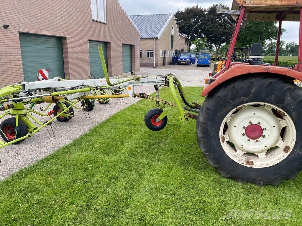 CLAAS volto 1050t Граблі і сінозворушувачі
