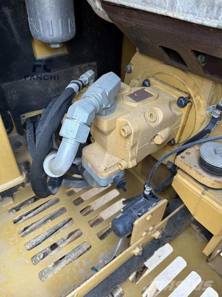 CAT 305.5 E2 Міні-екскаватори < 7т