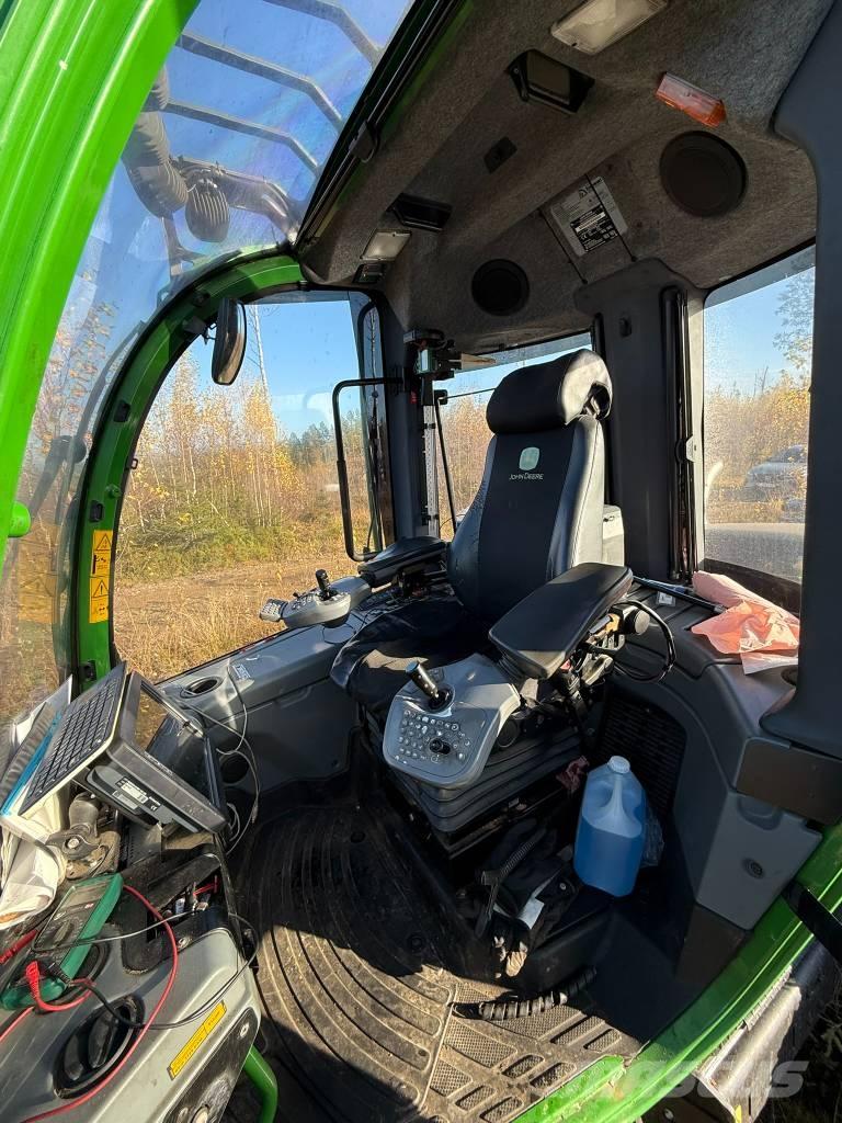 John Deere 1070 E Харвестери