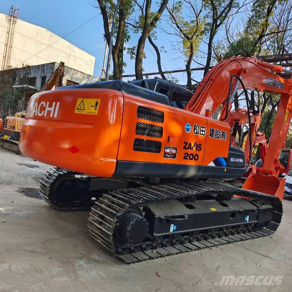 Hitachi Zaxis 200-3 Гусеничні екскаватори