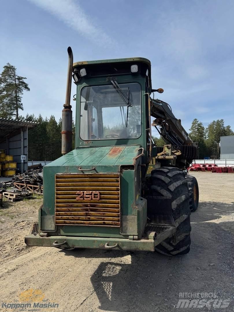 Ösa 250/706 Харвестери
