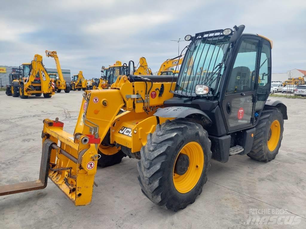 JCB 535-95 Телескопічні навантажувачі