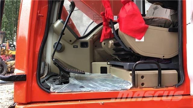 Doosan DH225LC-7 Гусеничні екскаватори