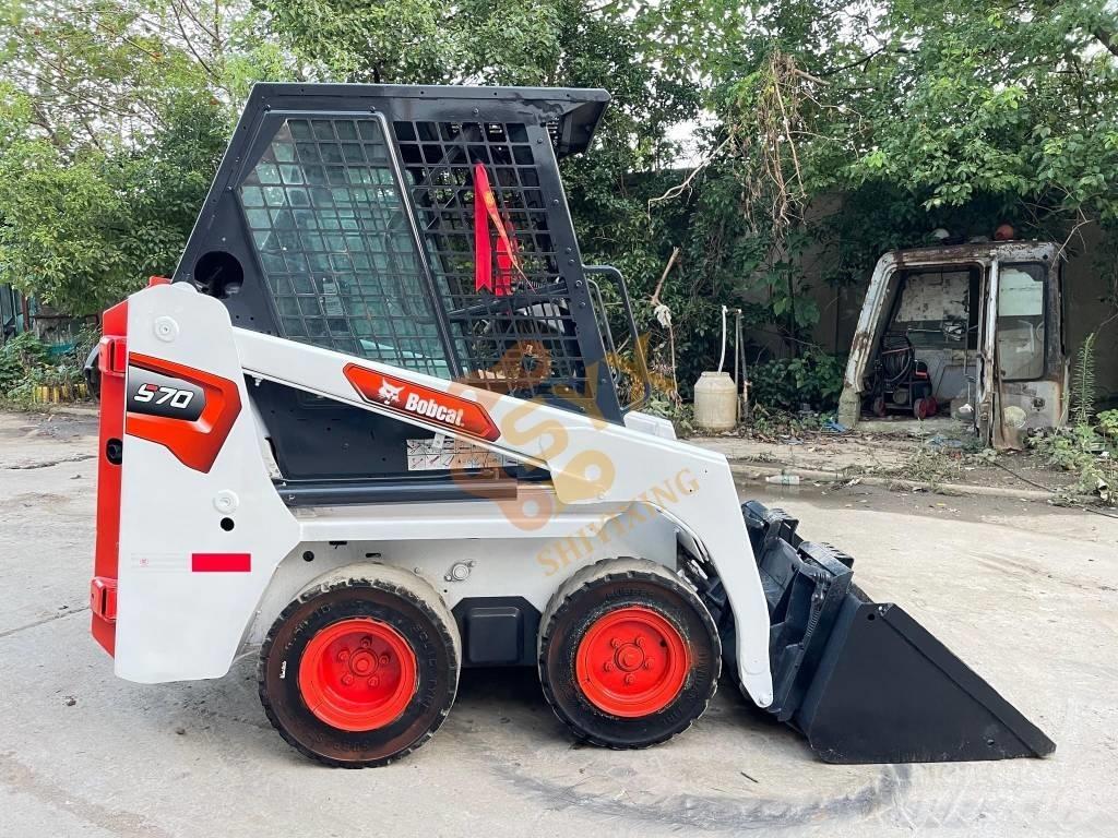 Bobcat S70 Міні-навантажувачі