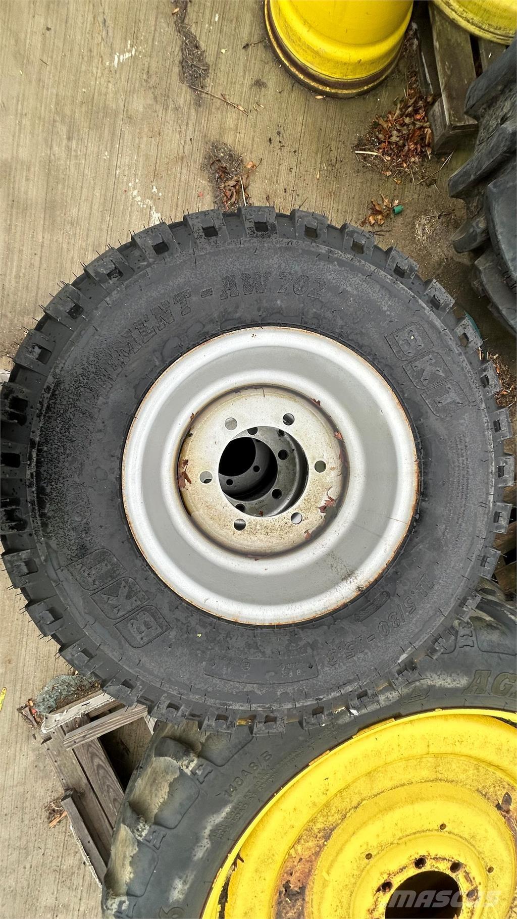  300/85R15.3 Колеса
