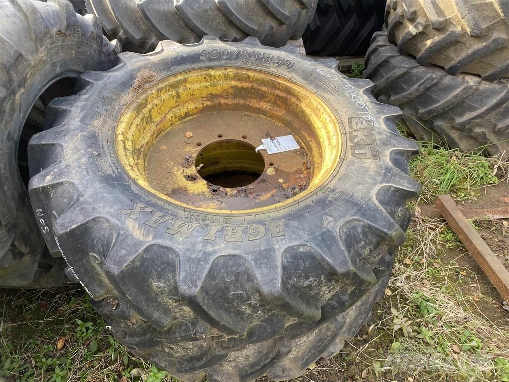  380/85R30 Колеса