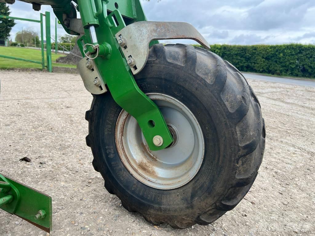 Amazone CAYROS XS Реверсивні плуги