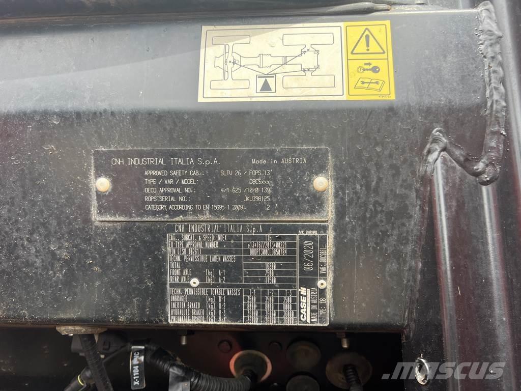 Case IH OPTUM 300 Трактори