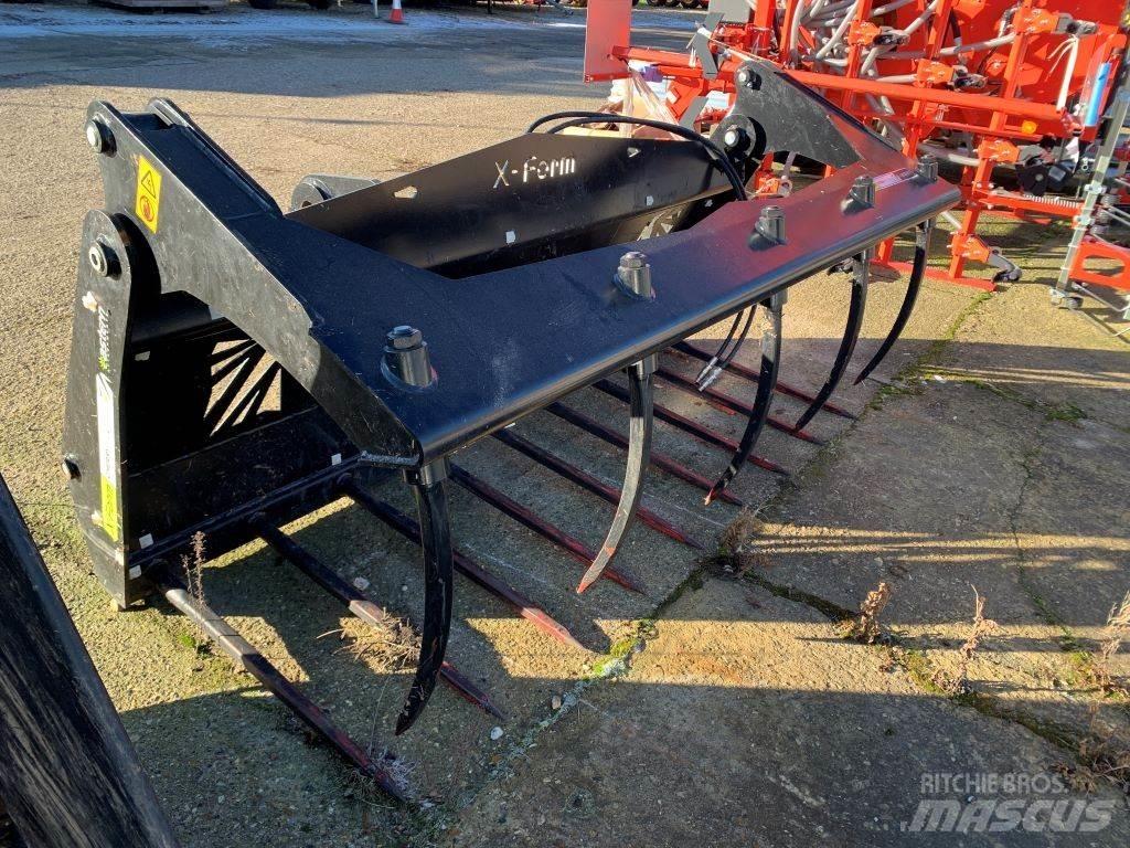 Cherry GS-76 Телескопічний навантажувач