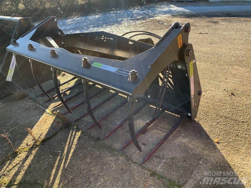 Cherry GS-76 Телескопічний навантажувач
