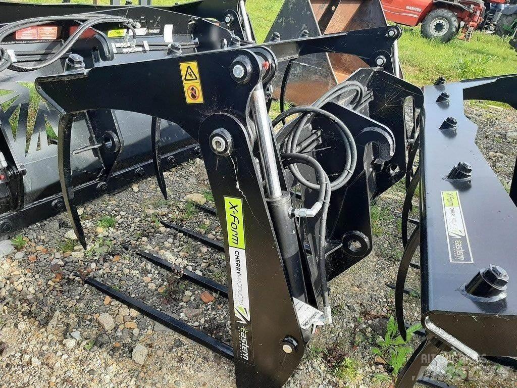 Cherry GS-76 Телескопічний навантажувач