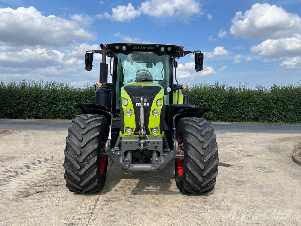 CLAAS ARION 610 Трактори