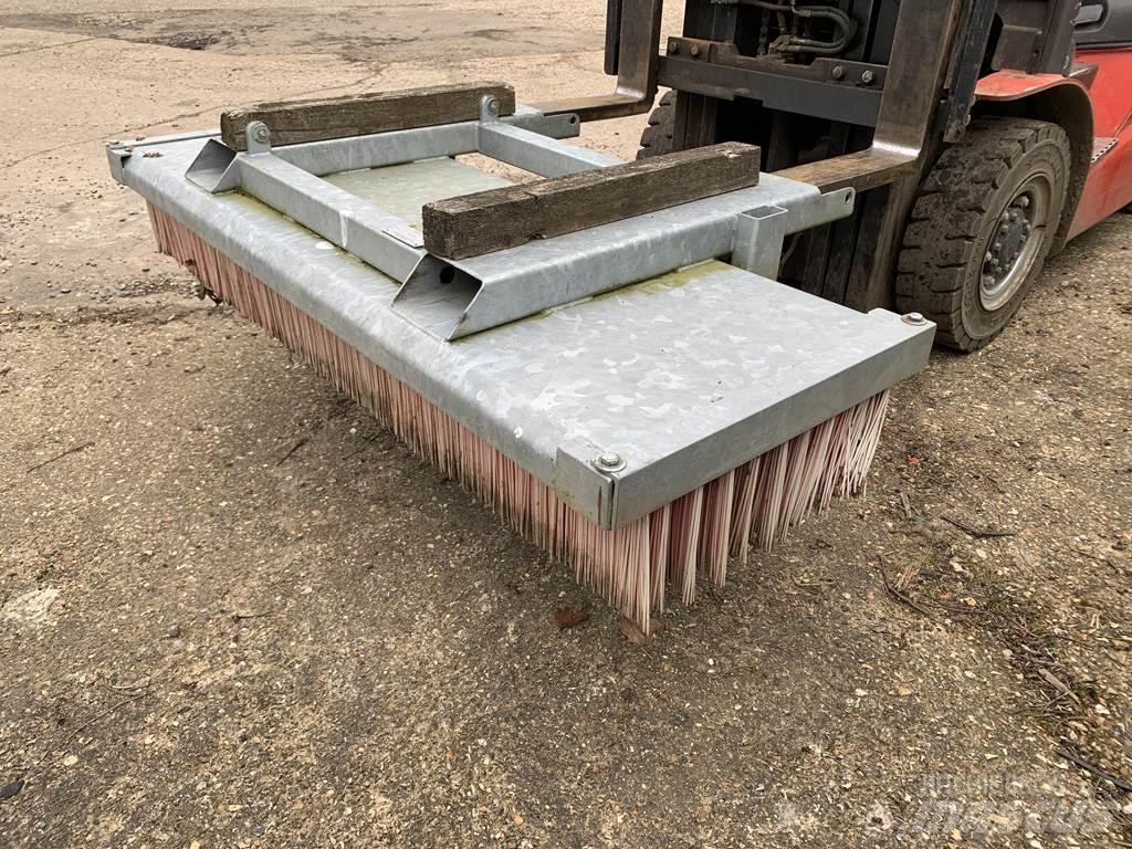 Jacobsen 6FT YARD Сільгосптехніка - Інші