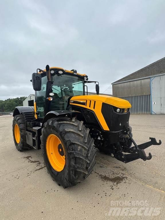 JCB 4220 Трактори