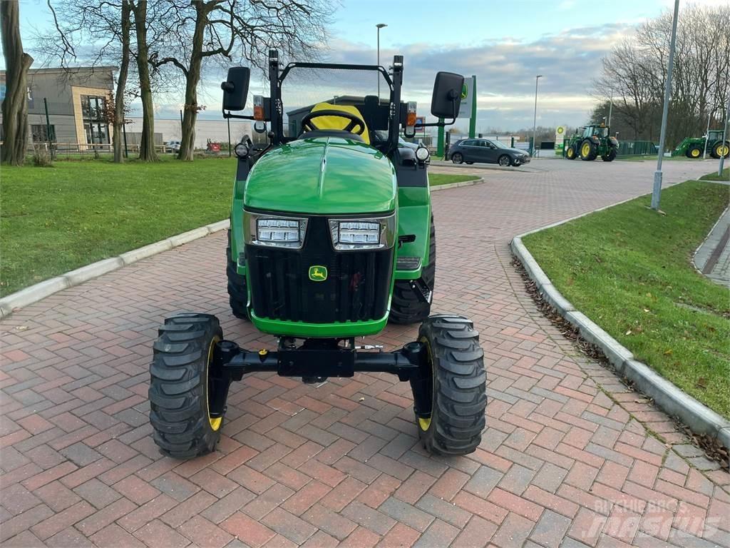 John Deere 2038R Трактори