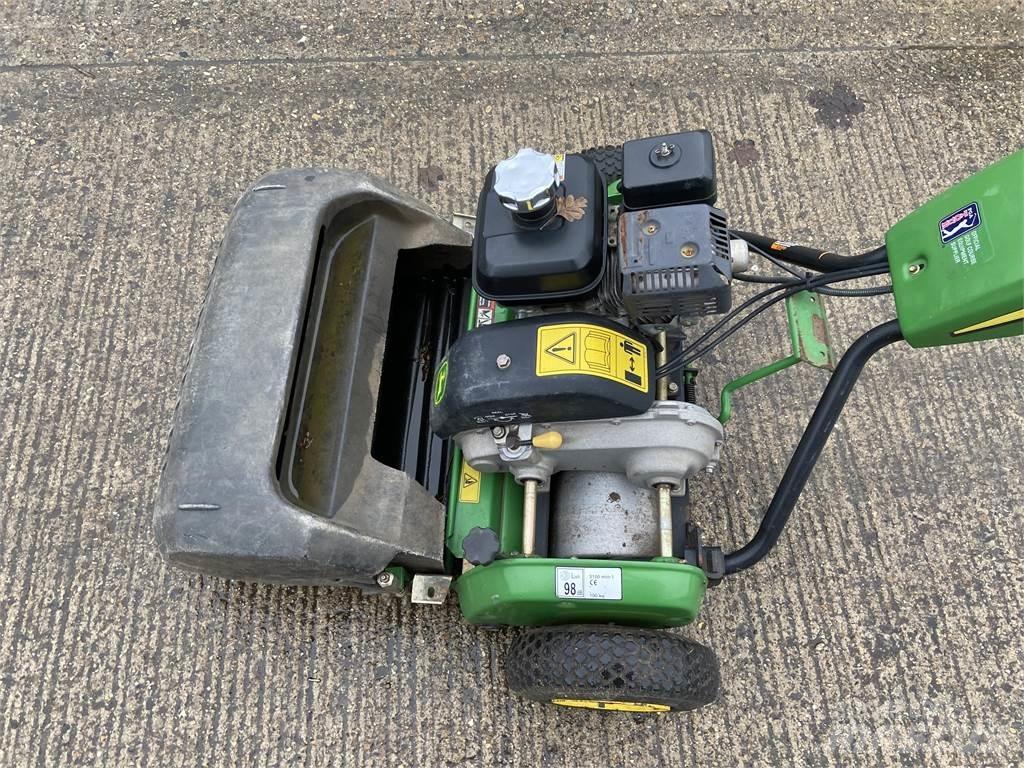 John Deere 220C Сільгосптехніка - Інші