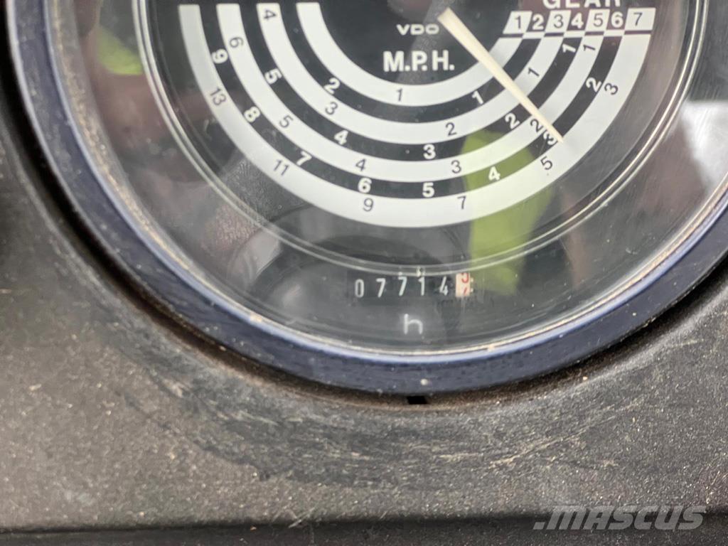 John Deere 2650 Трактори