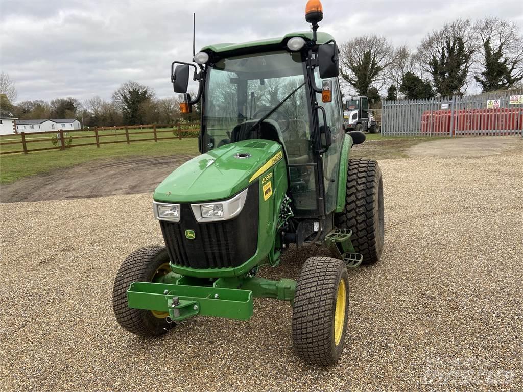 John Deere 4066R Трактори