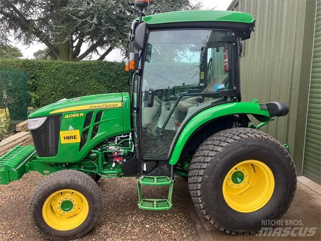 John Deere 4066R Трактори