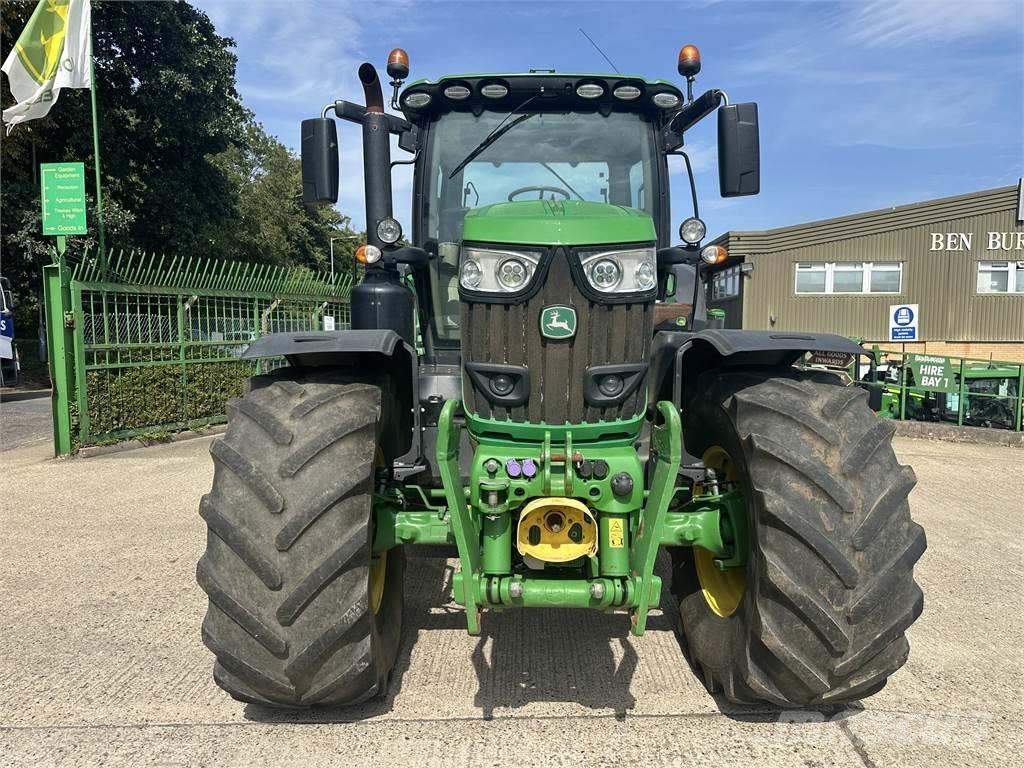 John Deere 6215R Трактори