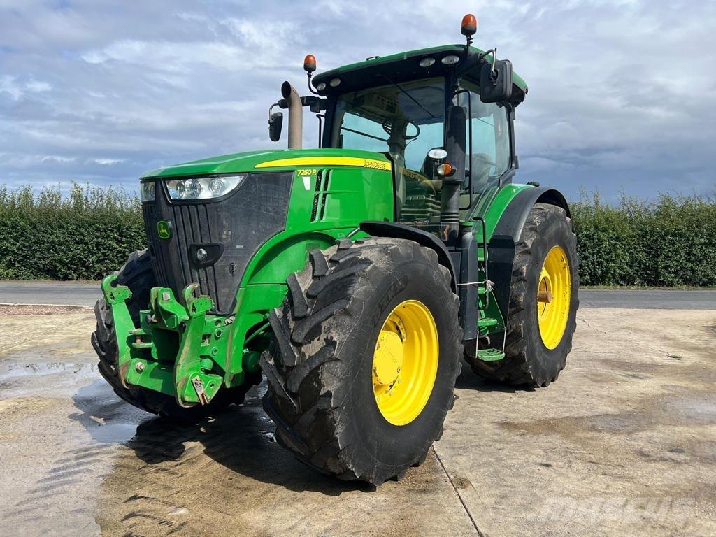 John Deere 7250R Трактори