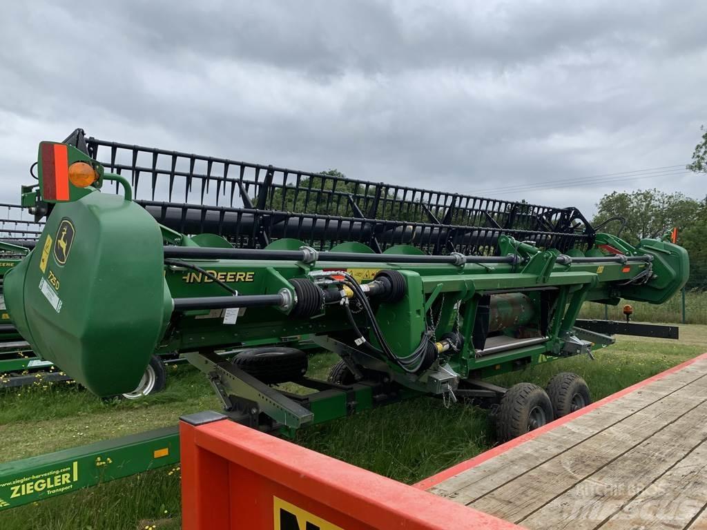 John Deere 725D Зернозбиральні комбайни