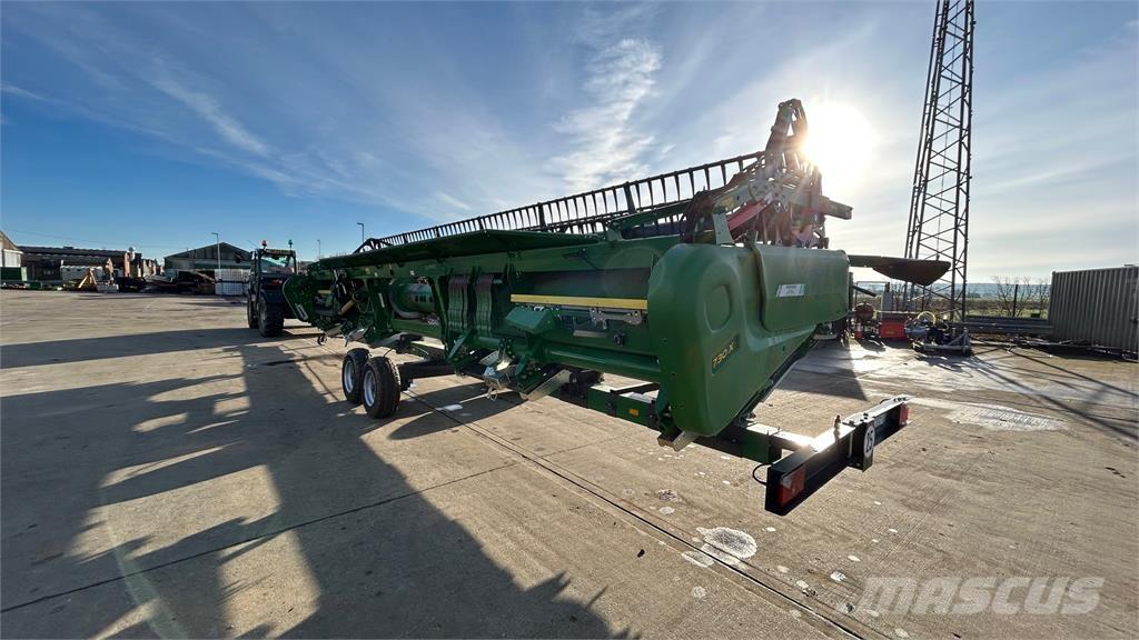 John Deere 730X Зернозбиральні комбайни