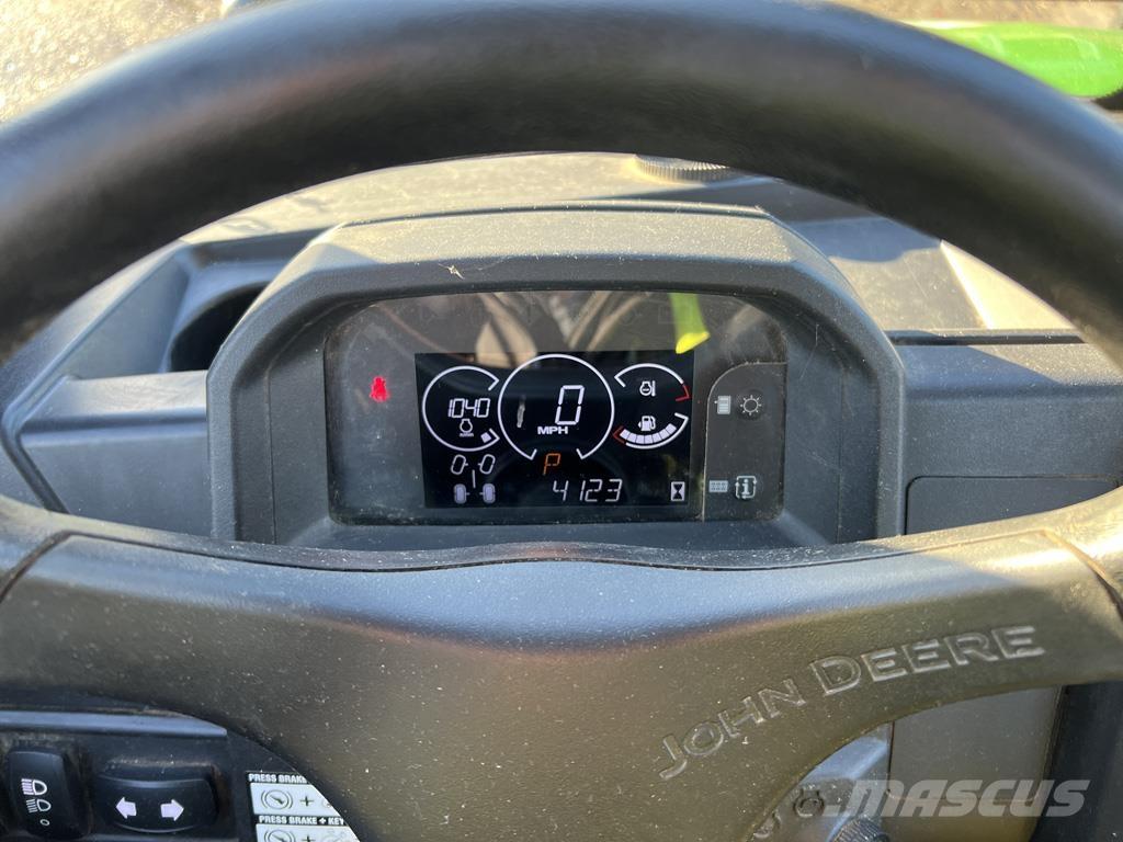 John Deere 865M Всюдиходи