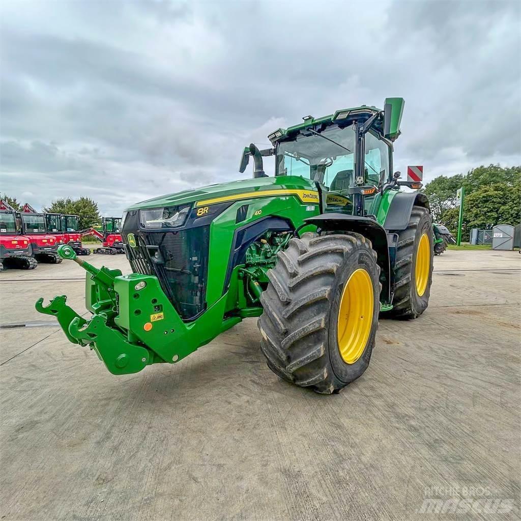 John Deere 8R410 Трактори