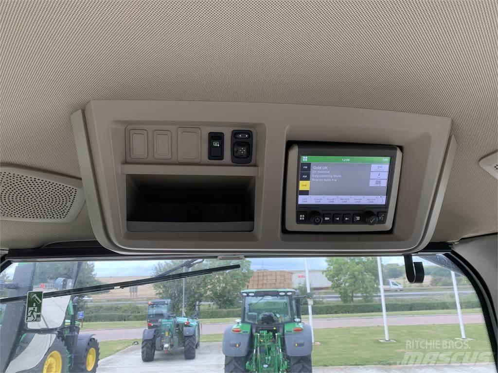 John Deere 8RX410 Трактори