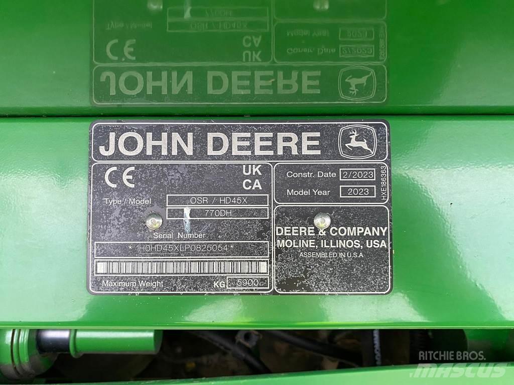 John Deere HD45X Зернозбиральні комбайни
