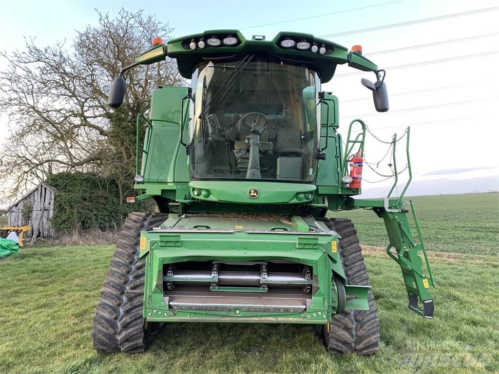John Deere T670 Зернозбиральні комбайни