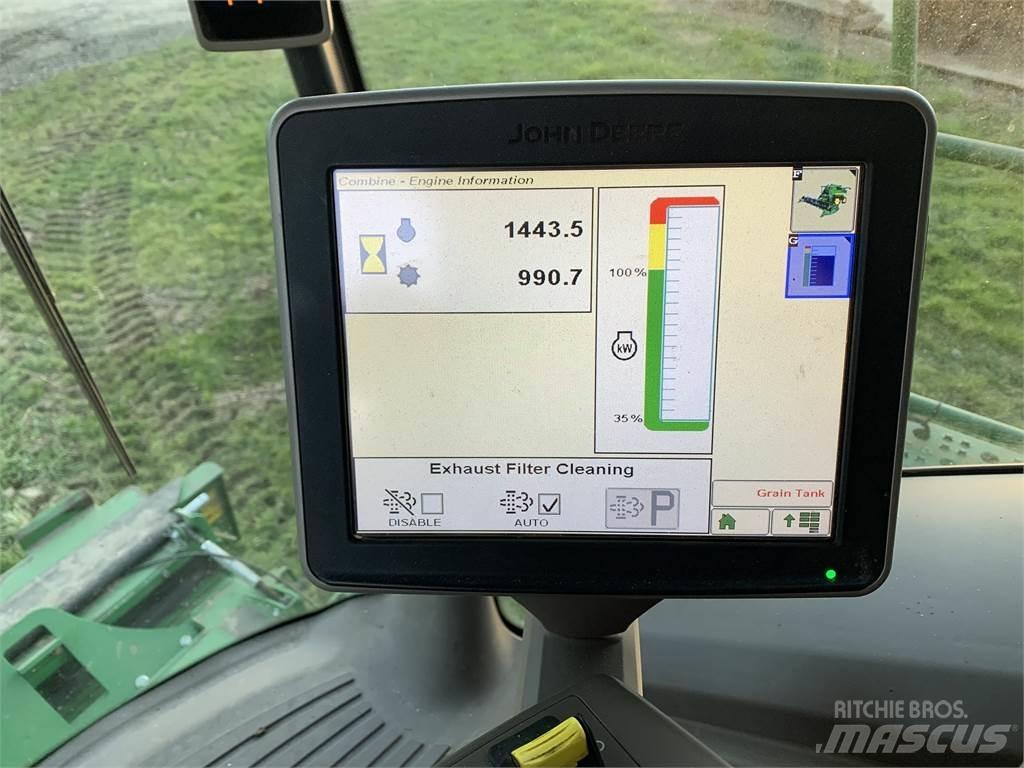 John Deere T670 Зернозбиральні комбайни