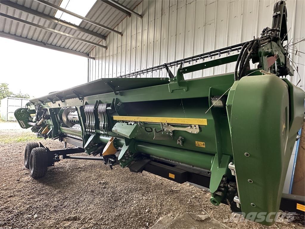 John Deere T670 Зернозбиральні комбайни