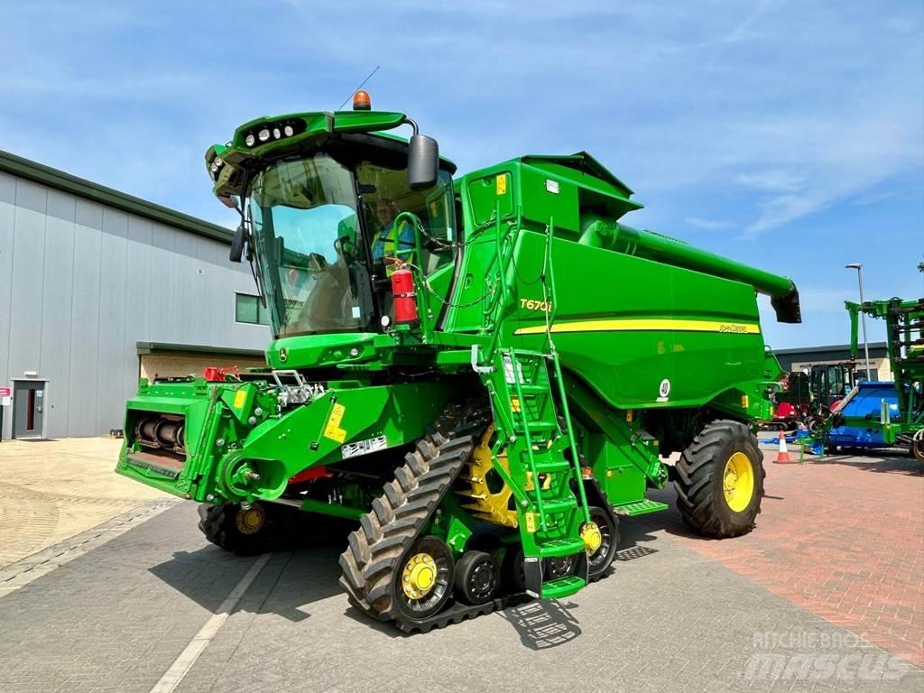 John Deere T670 Зернозбиральні комбайни