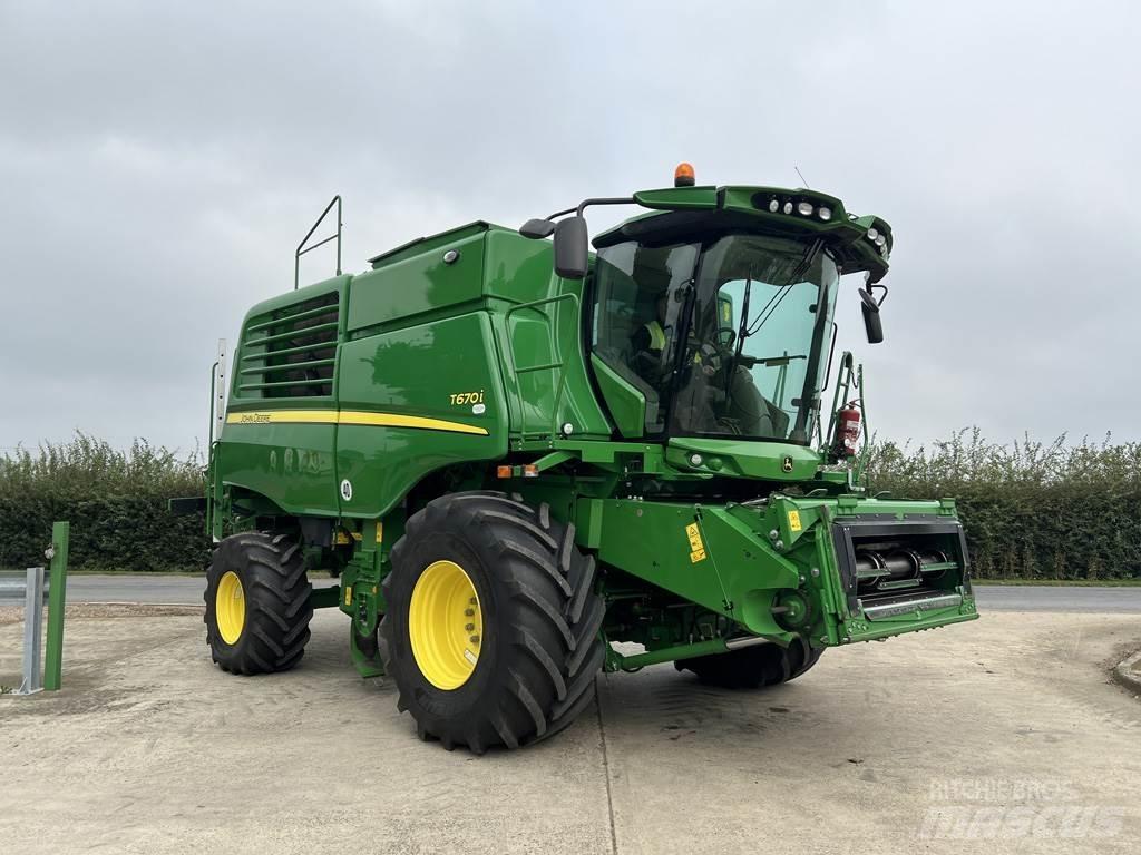 John Deere T670I Зернозбиральні комбайни