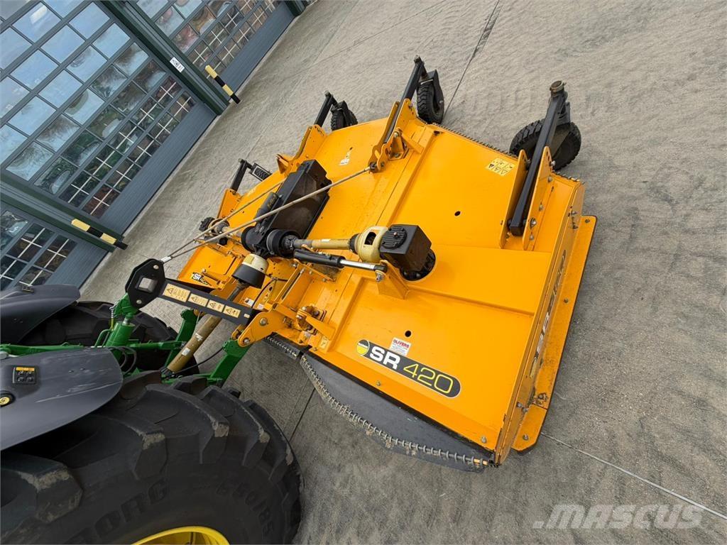 McConnel SR420 Газонні і лукові косилки