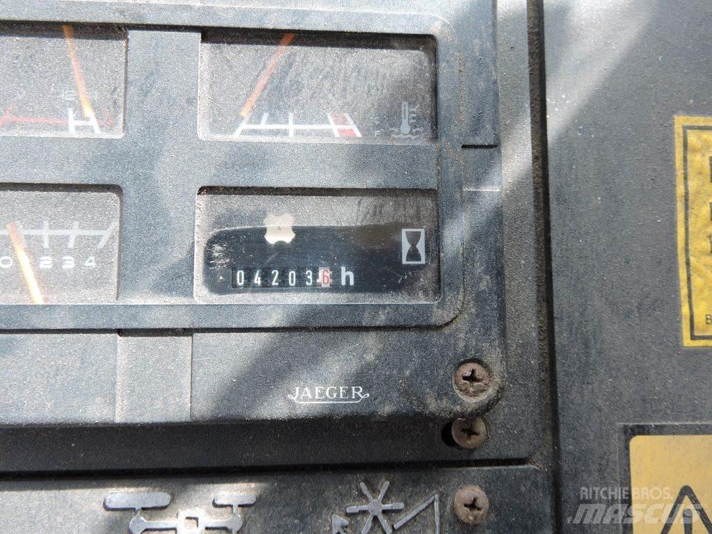 New Holland TX34 Зернозбиральні комбайни