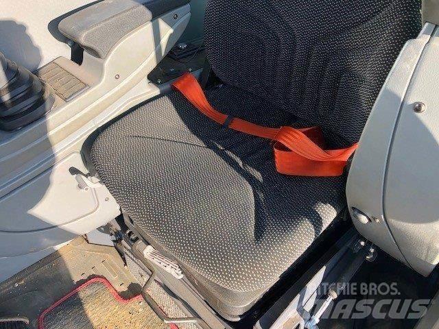 Yanmar SV120 Середні екскаватори 7т. - 12т.