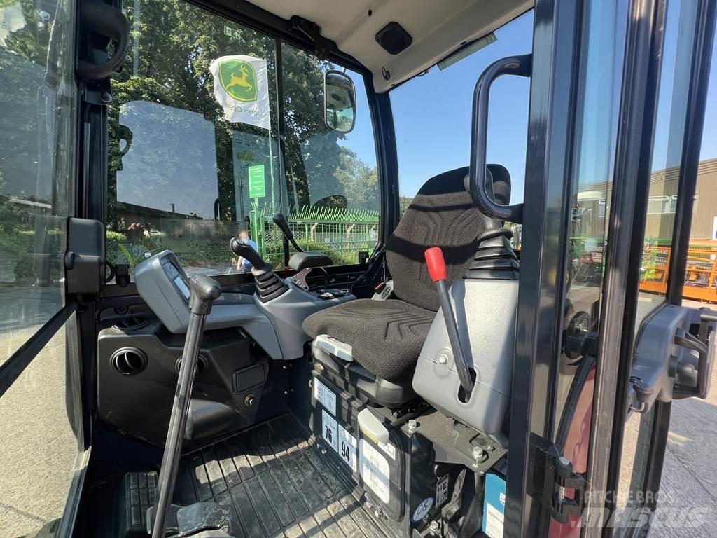 Yanmar SV26 Середні екскаватори 7т. - 12т.