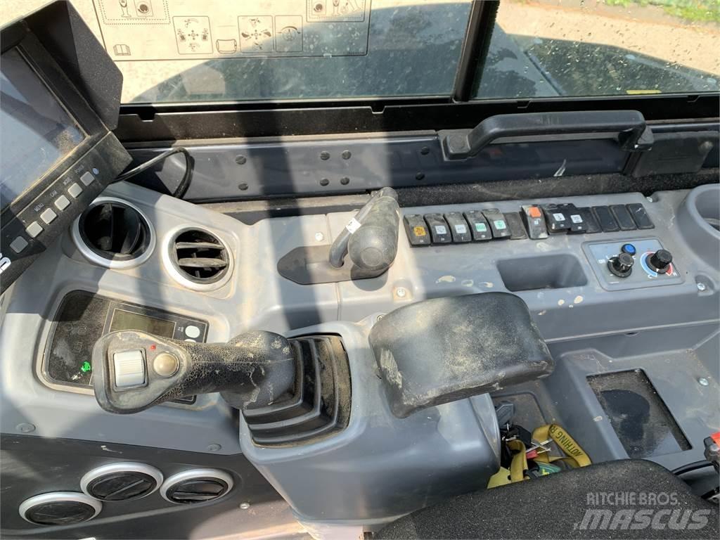 Yanmar SV60-B Середні екскаватори 7т. - 12т.