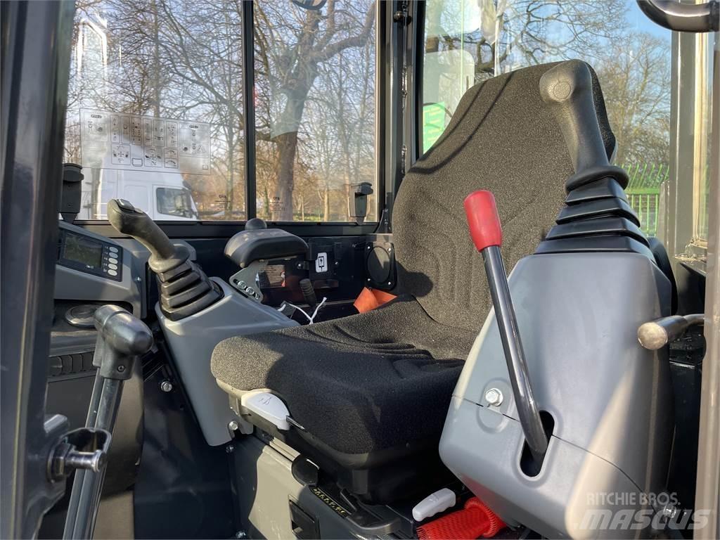 Yanmar VIO26-6 Середні екскаватори 7т. - 12т.
